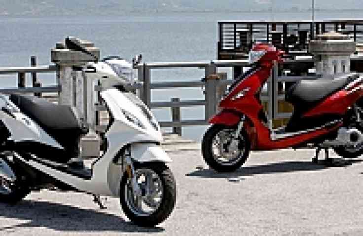 Piaggio Fly MY 50 dan 125, Modis dan Tetap Manis