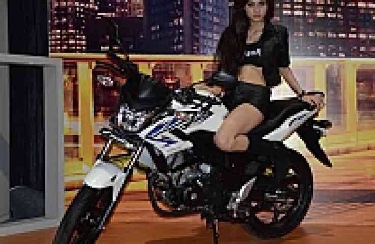 Honda CB150R Mulai Susul Yamaha New V-Ixion!