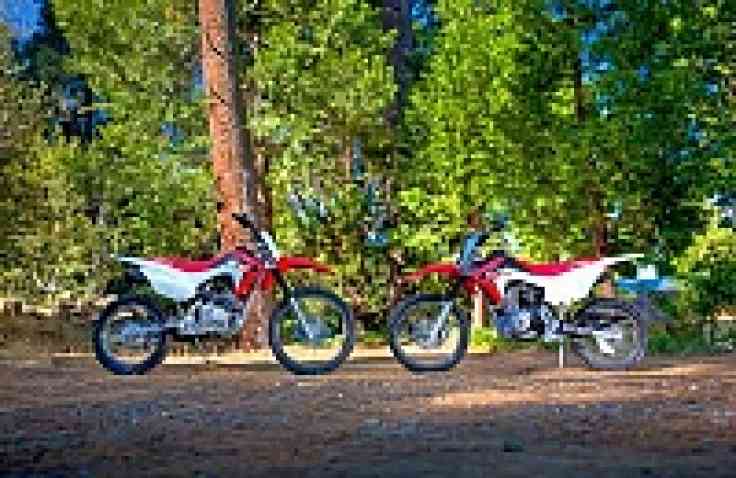 Honda CRF125F Cocok untuk Pemula Garuk Tanah