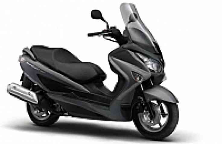 Nih, Detail Lengkap Skuter Gambot Suzuki Burgman 125 dan 200 versi 2014