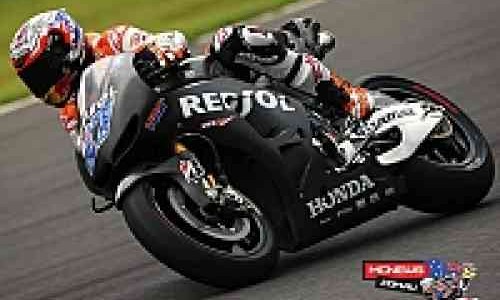 Casey Stoner Beraksi di Phillip Island