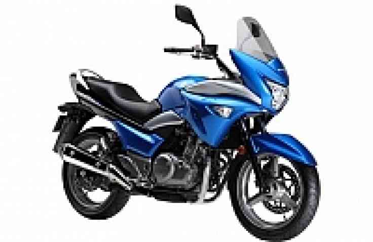 Suzuki Inazuma Half Fairing Mendarat Tahun Depan