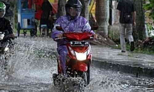 Terjang Banjir, Skutik Injeksi Lebih Baik dari Karburator