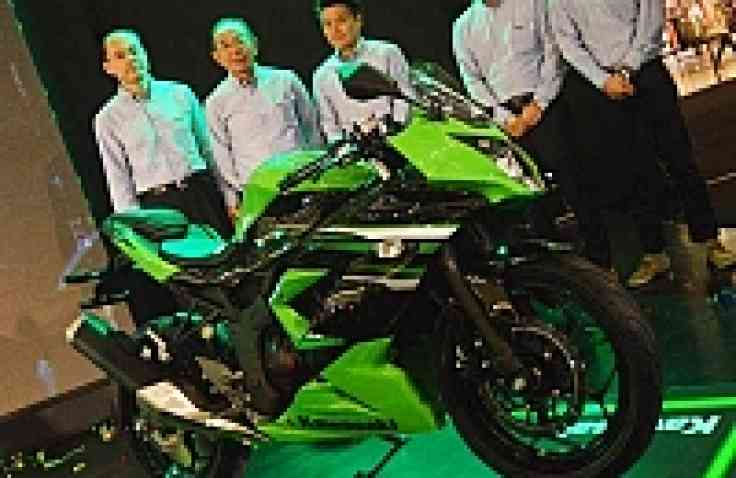 Kawasaki Ninja 250 RR Mono Dipasarkan Bulan Depan