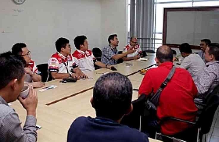 Federal Oil Ajak Perwakilan Gresini Racing Lakukan Media Visit