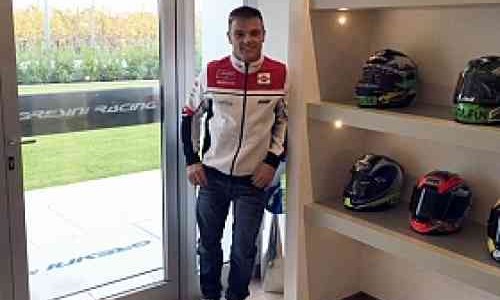 Sam Lowes Kunjungi Markas Gresini Racing, Makin Tidak Sabar Geber Musim 2016