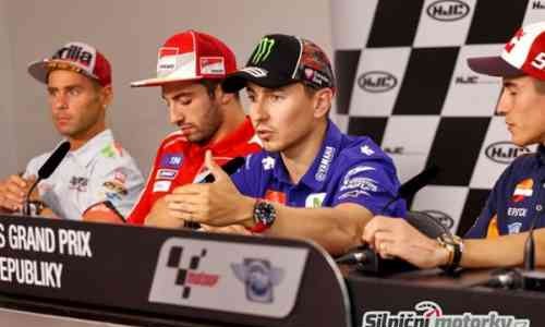 Jorge Lorenzo Salah Pakai Seragam di Ceko