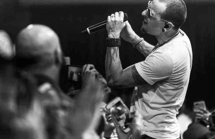 Vokalis Linkin Park, Chester Bennington Ditemukan Tewas di Rumahnya