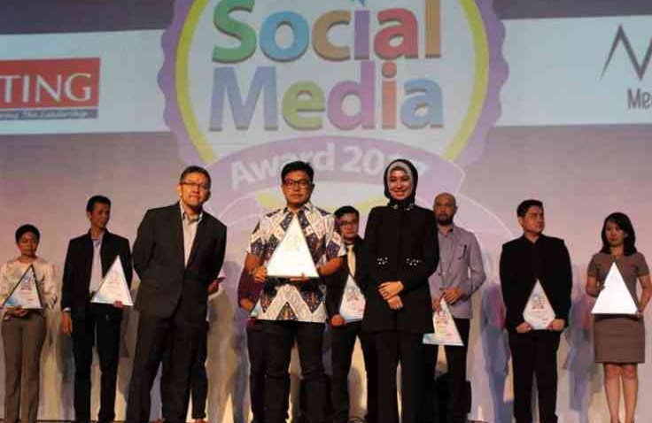 Federal Oil Raih Social Media Award 2017 