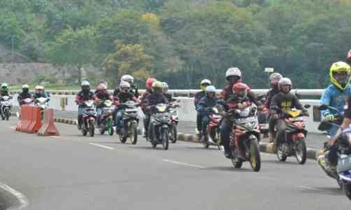 Yamaha MX Day 2nd 2017 Sukses Digelar, Pesertanya Ribuan Bro