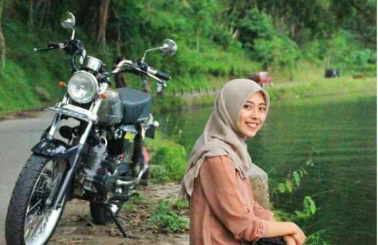 Tips Berkendara Untuk Lady Bikers Berhijab