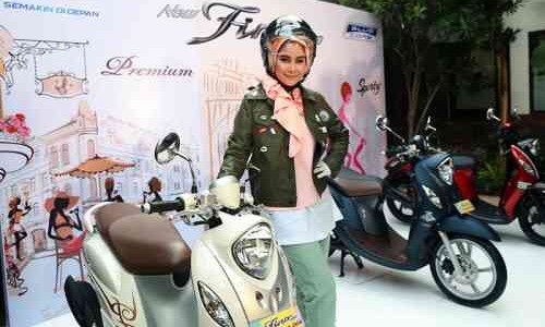 Tips Naik Motor Untuk Hijaber