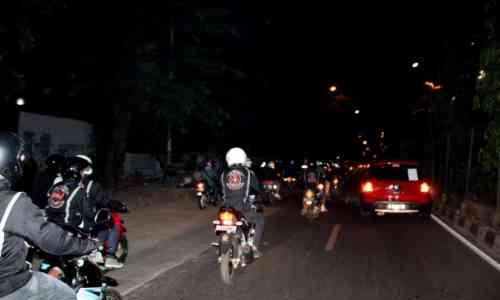 Tips Supaya Aman Dan Nyaman Berkendara Motor Malam Hari