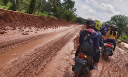 Enam Cara Aman Lewat Jalur Mudik Yang Rusak Dan Berlubang